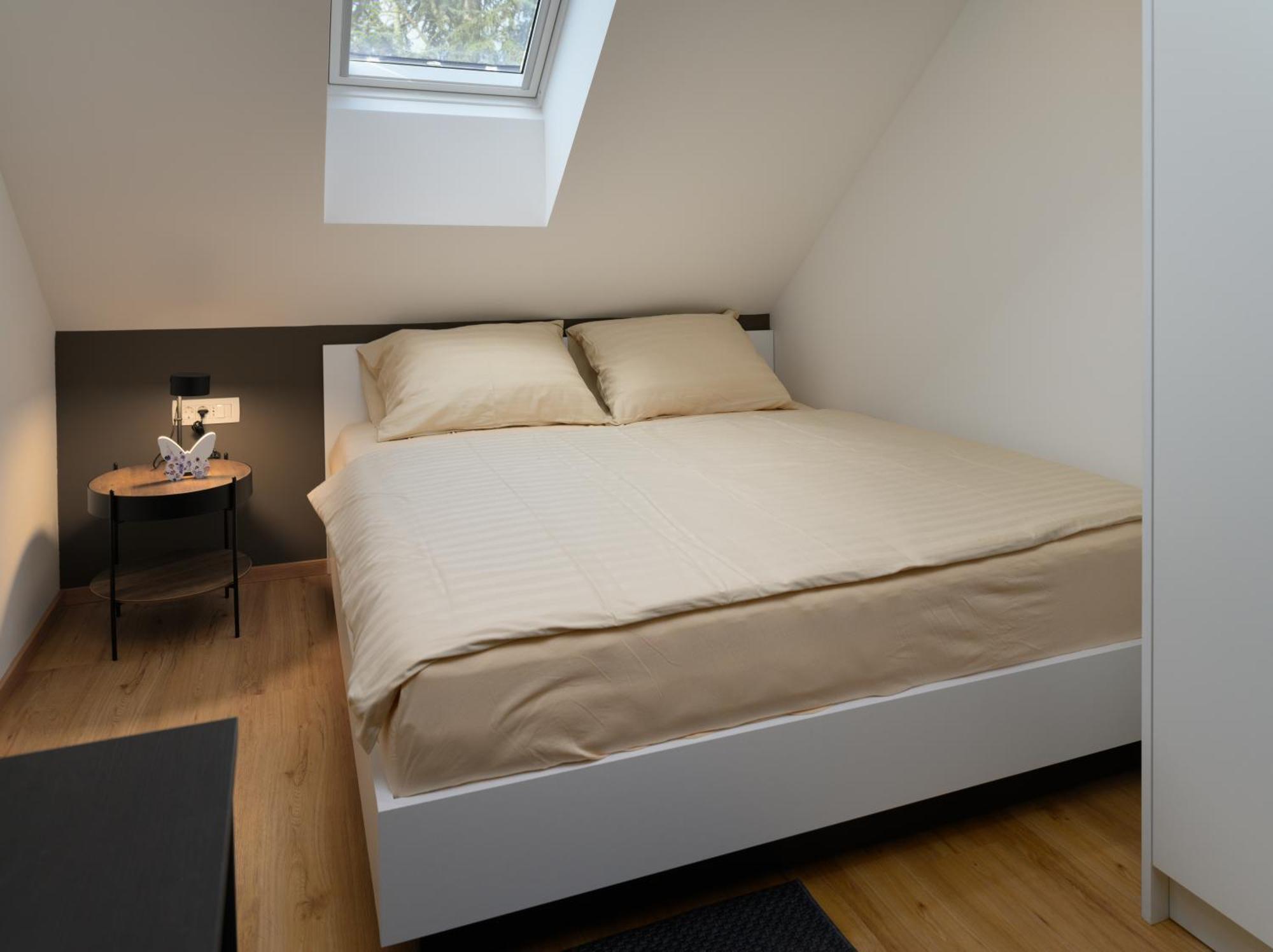 Lilija Apartments Trzin 外观 照片